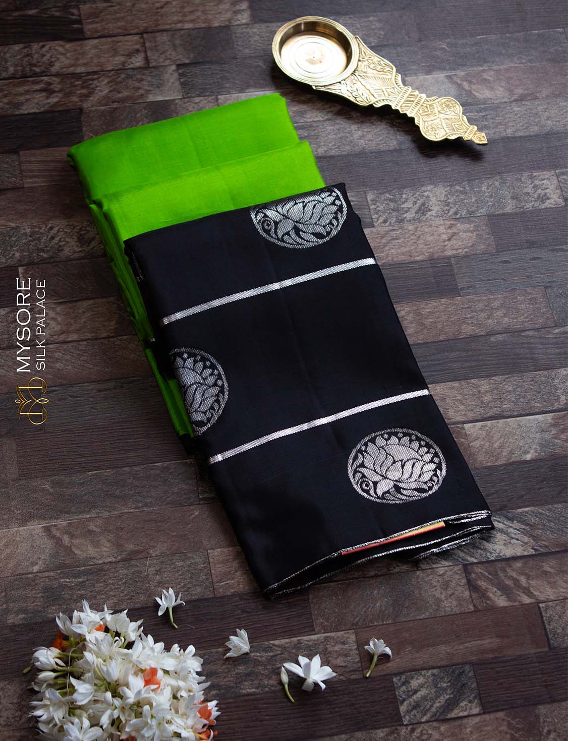 Green & black silver kanchipuram silk saree ST